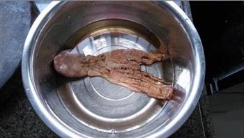 墨鱼猪肚排骨汤怎么做，墨鱼猪肚排骨汤怎么做好吃，墨鱼猪肚排骨汤做法