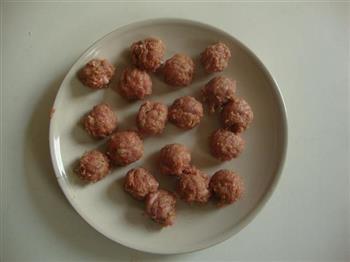 豌豆苗肉丸汤怎么做，豌豆苗肉丸汤怎么做好吃，豌豆苗肉丸汤做法