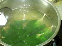 绿菠淡菜汤怎么做，绿菠淡菜汤怎么做好吃，绿菠淡菜汤做法