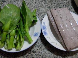 菜芯红豆年糕汤怎么做，菜芯红豆年糕汤怎么做好吃，菜芯红豆年糕汤做法