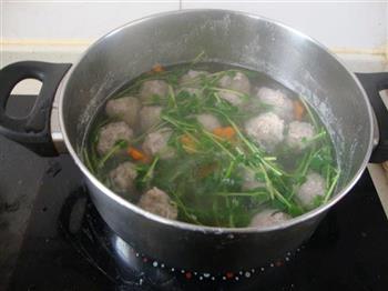 豌豆苗肉丸汤怎么做，豌豆苗肉丸汤怎么做好吃，豌豆苗肉丸汤做法