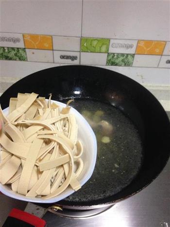 豆皮鱼片汤怎么做，豆皮鱼片汤怎么做好吃，豆皮鱼片汤做法
