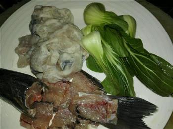 白灼卢鱼怎么做，白灼卢鱼怎么做好吃，白灼卢鱼做法
