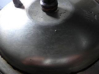 咸肉雷笋肉骨汤怎么做，咸肉雷笋肉骨汤怎么做好吃，咸肉雷笋肉骨汤做法