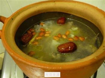 滋补药膳沙锅白鸽汤怎么做，滋补药膳沙锅白鸽汤怎么做好吃，滋补药膳沙锅白鸽汤做法