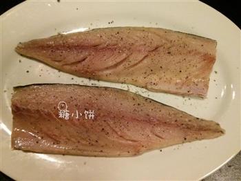 黑椒盐烤鲭鱼Mackerel怎么做，黑椒盐烤鲭鱼Mackerel怎么做好吃，黑椒盐烤鲭鱼Mackerel做法