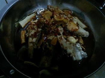 香辣支竹焖鱼块怎么做，香辣支竹焖鱼块怎么做好吃，香辣支竹焖鱼块做法