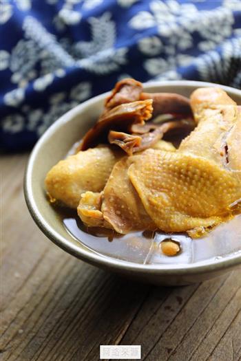 松茸土鸡汤怎么做，松茸土鸡汤怎么做好吃，松茸土鸡汤做法