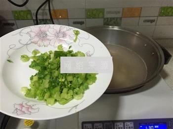 马蹄粟米腊鸡汤怎么做，马蹄粟米腊鸡汤怎么做好吃，马蹄粟米腊鸡汤做法