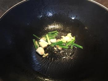煎鱼腩怎么做，煎鱼腩怎么做好吃，煎鱼腩做法