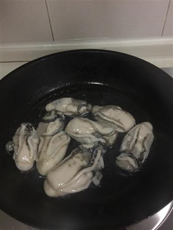 香煎晨洲蚝怎么做，香煎晨洲蚝怎么做好吃，香煎晨洲蚝做法