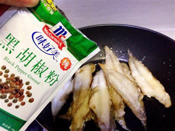 香煎玉秃鱼怎么做，香煎玉秃鱼怎么做好吃，香煎玉秃鱼做法