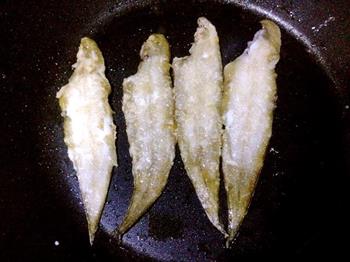 香煎玉秃鱼怎么做，香煎玉秃鱼怎么做好吃，香煎玉秃鱼做法