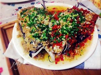 清蒸双色剁椒鱼头怎么做，清蒸双色剁椒鱼头怎么做好吃，清蒸双色剁椒鱼头做法