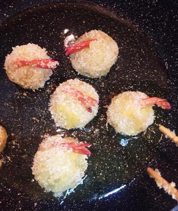 土豆泥裹虾怎么做，土豆泥裹虾怎么做好吃，土豆泥裹虾做法