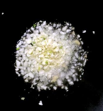 西芹百合溜虾仁怎么做，西芹百合溜虾仁怎么做好吃，西芹百合溜虾仁做法