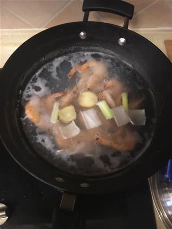 培根蘑菇海鲜意面怎么做，培根蘑菇海鲜意面怎么做好吃，培根蘑菇海鲜意面做法