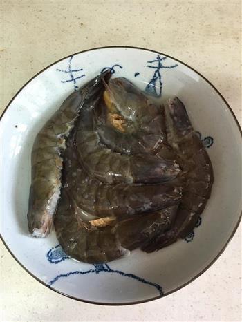 油焖海虾怎么做，油焖海虾怎么做好吃，油焖海虾做法