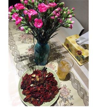 麻辣小龙虾，夏天和啤酒更配怎么做，麻辣小龙虾，夏天和啤酒更配怎么做好吃，麻辣小龙虾，夏天和啤酒更配做法