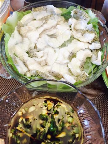 原味顺德-清蒸鲈鱼生怎么做，原味顺德-清蒸鲈鱼生怎么做好吃，原味顺德-清蒸鲈鱼生做法
