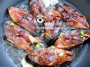 熏巴鱼 VS 嘎巴虾怎么做，熏巴鱼 VS 嘎巴虾怎么做好吃，熏巴鱼 VS 嘎巴虾做法