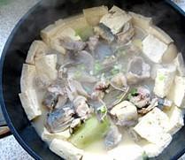 滑腻腻-鲇鱼汆豆腐怎么做，滑腻腻-鲇鱼汆豆腐怎么做好吃，滑腻腻-鲇鱼汆豆腐做法