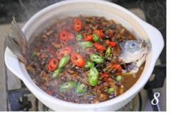外婆菜炖鲫鱼怎么做，外婆菜炖鲫鱼怎么做好吃，外婆菜炖鲫鱼做法