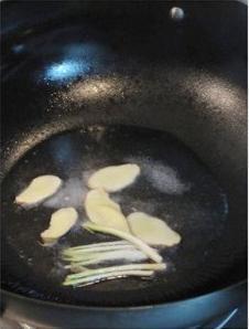 葱香鲳鱼怎么做，葱香鲳鱼怎么做好吃，葱香鲳鱼做法
