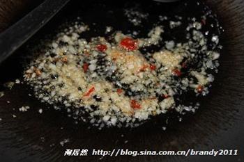 蒜茸蒸生蚝怎么做，蒜茸蒸生蚝怎么做好吃，蒜茸蒸生蚝做法
