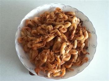 油炸小虾怎么做，油炸小虾怎么做好吃，油炸小虾做法