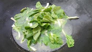 黄花鱼瘦肉白菜汤怎么做，黄花鱼瘦肉白菜汤怎么做好吃，黄花鱼瘦肉白菜汤做法
