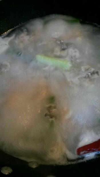 炖油炸鱼块怎么做，炖油炸鱼块怎么做好吃，炖油炸鱼块做法
