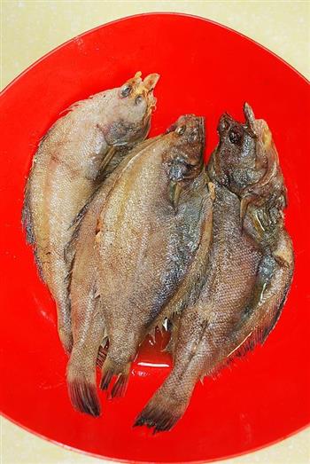 酥香鲜嫩的炸偏口鱼怎么做，酥香鲜嫩的炸偏口鱼怎么做好吃，酥香鲜嫩的炸偏口鱼做法