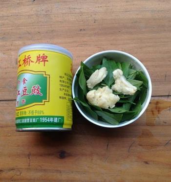 家常菜-罗勒炒花甲怎么做，家常菜-罗勒炒花甲怎么做好吃，家常菜-罗勒炒花甲做法