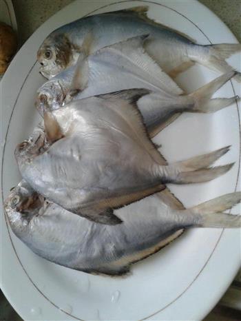 红烧海鱼怎么做，红烧海鱼怎么做好吃，红烧海鱼做法