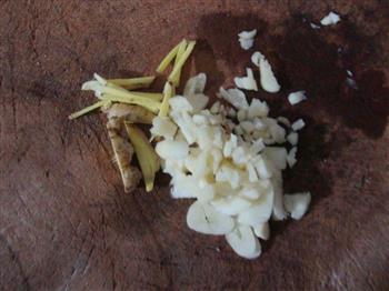 蒜蓉豉油蒸鲍鱼怎么做，蒜蓉豉油蒸鲍鱼怎么做好吃，蒜蓉豉油蒸鲍鱼做法