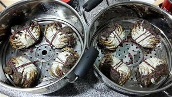啤酒蒸大闸蟹怎么做，啤酒蒸大闸蟹怎么做好吃，啤酒蒸大闸蟹做法
