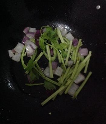 家常菜-沙锅扒皮牛怎么做，家常菜-沙锅扒皮牛怎么做好吃，家常菜-沙锅扒皮牛做法