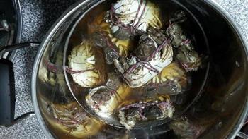 啤酒蒸大闸蟹怎么做，啤酒蒸大闸蟹怎么做好吃，啤酒蒸大闸蟹做法