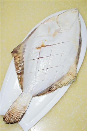 肉沫烧石鲽鱼怎么做，肉沫烧石鲽鱼怎么做好吃，肉沫烧石鲽鱼做法