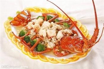蒜蓉淸蒸大龙虾怎么做，蒜蓉淸蒸大龙虾怎么做好吃，蒜蓉淸蒸大龙虾做法