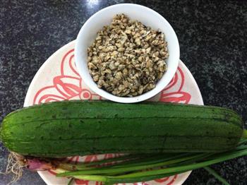 水瓜海蚬肉烩油条怎么做，水瓜海蚬肉烩油条怎么做好吃，水瓜海蚬肉烩油条做法