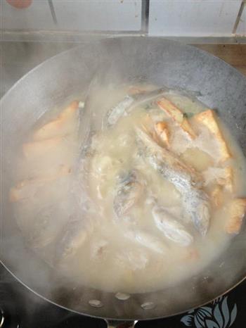 煎豆腐熬海鱼怎么做，煎豆腐熬海鱼怎么做好吃，煎豆腐熬海鱼做法