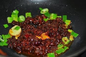 简单快手菜-麻辣香水鱼怎么做，简单快手菜-麻辣香水鱼怎么做好吃，简单快手菜-麻辣香水鱼做法