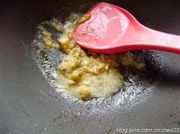 咸蛋黄焗膏蟹怎么做，咸蛋黄焗膏蟹怎么做好吃，咸蛋黄焗膏蟹做法