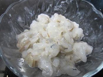 咸蛋黄鲜虾烩豆腐怎么做，咸蛋黄鲜虾烩豆腐怎么做好吃，咸蛋黄鲜虾烩豆腐做法