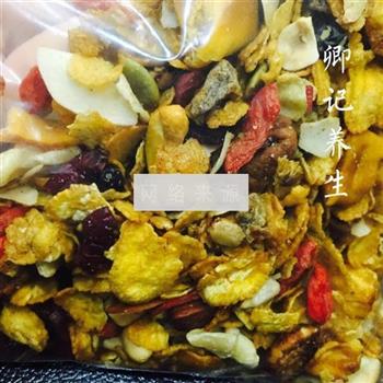 早餐藕粉坚果麦片怎么做，早餐藕粉坚果麦片怎么做好吃，早餐藕粉坚果麦片做法