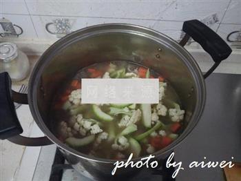 肉丸胡辣汤怎么做，肉丸胡辣汤怎么做好吃，肉丸胡辣汤做法