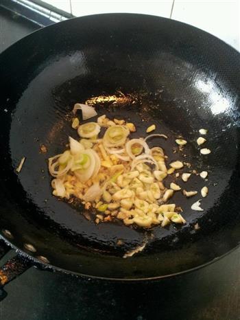 粉条炖鱼怎么做，粉条炖鱼怎么做好吃，粉条炖鱼做法