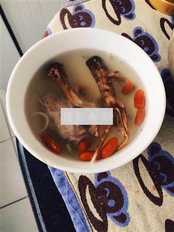 当归鸭架汤怎么做，当归鸭架汤怎么做好吃，当归鸭架汤做法